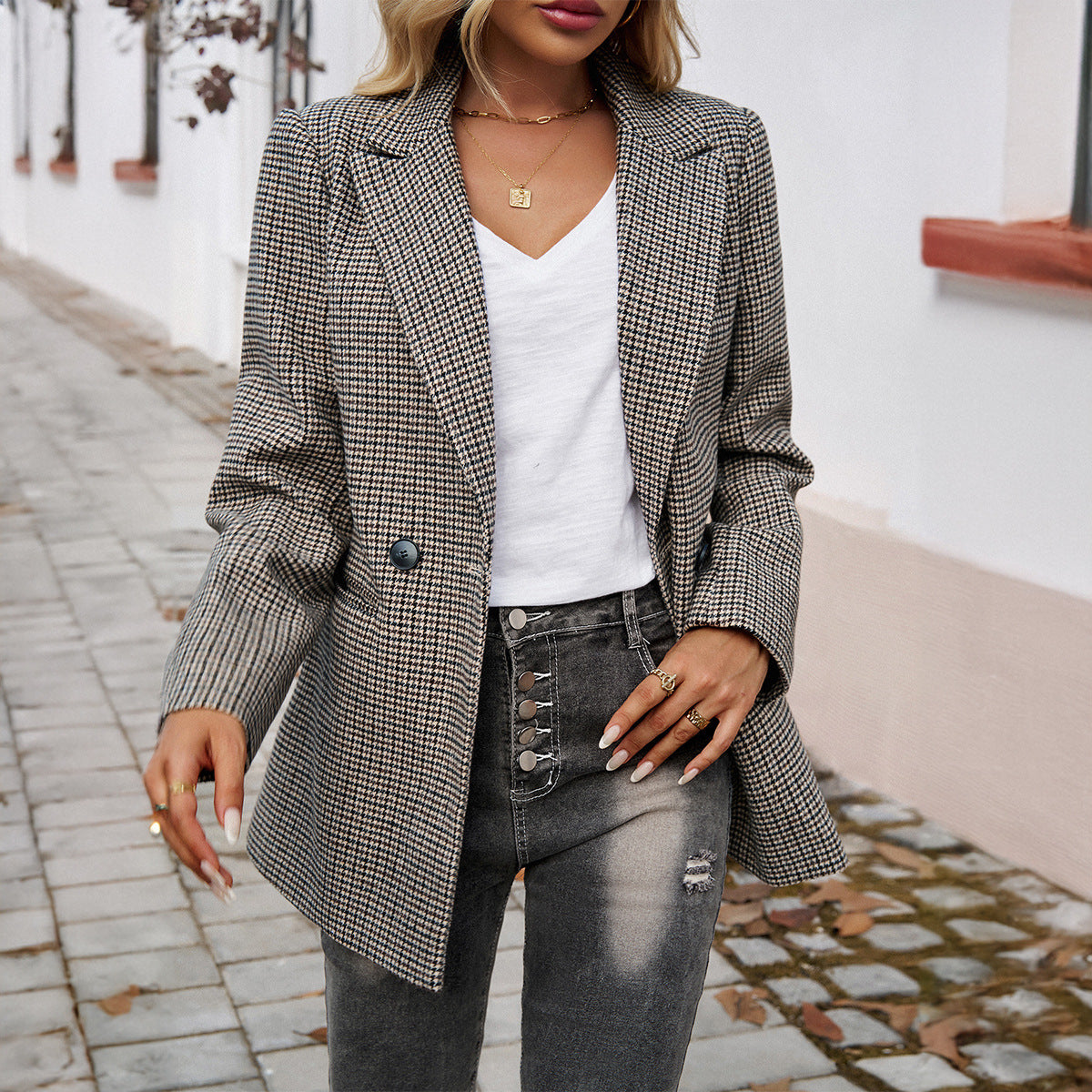 Lyon Blazer